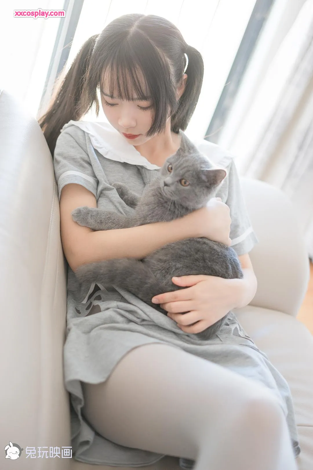 兔玩映画：猫与少女